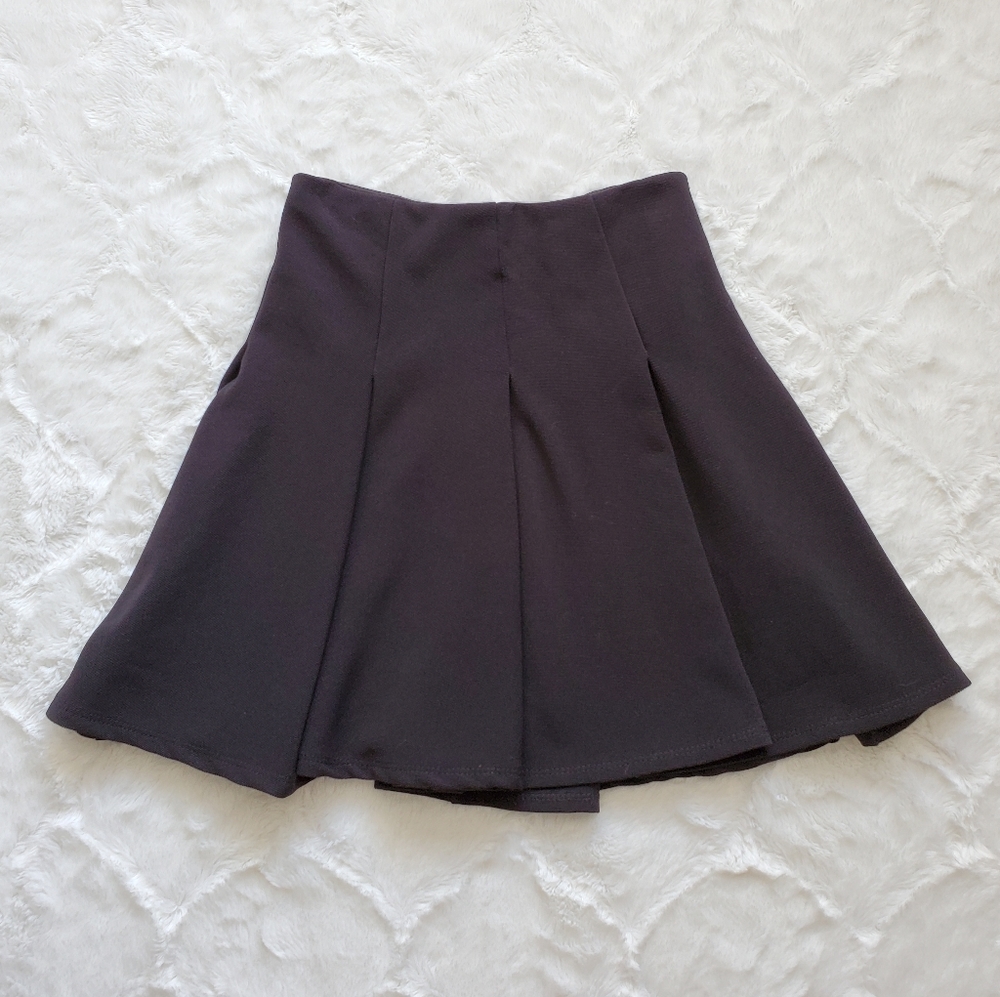 NWOT LUSH Pleated Skirt